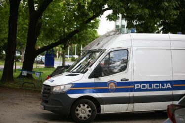 Slika od Gnjavio 59-godišnjakinju na radnom mjestu, ona ga prijavila policiji