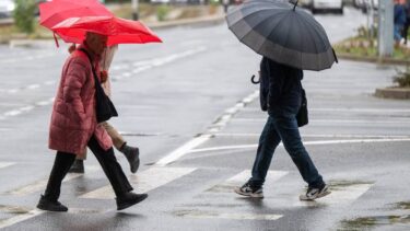 Slika od Grmljavinsko nevrijeme, olujna bura i obilna kiša. Temperature padaju, alarm za cijelu zemlju!