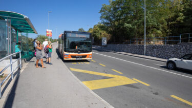 Slika od Harao Turnićem i Škurinjama! Uhvaćen serijski lopov, otimao ljudima na autobusnim stanicama torbe i ruksake!