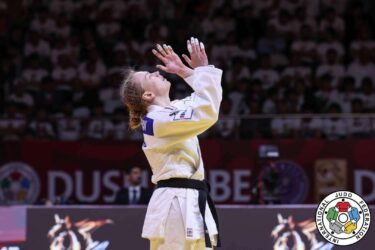 Slika od Iva Oberan uzdignutih ruku napustila tatami zagrebačke Arene. Njena četvrta medalja s IJF-ovih Grand Prixa!