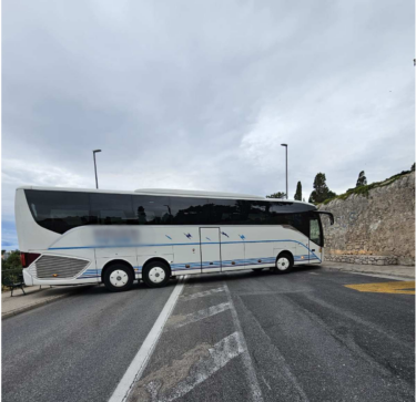 Slika od Jeste li znali da se na Boninovu može okrenuti golemi autobus? Ovako to izgleda u praksi!