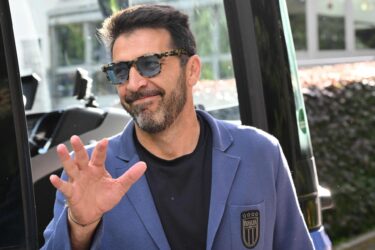 Slika od Legenda talijanskog nogometa Gianluigi Buffon ušao u bračnu luku. Vjenčanje je bilo ‘raj za paparazze‘