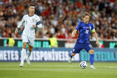 Slika od Modrić protiv Ronalda, ‘nova’ Hrvatska vodi veliku borbu u Lisabonu