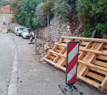 Slika od Nakon ekstremne kiše urušio se suhozid u ulici Vlaha Bukovca, a Grad Dubrovnik sad pokreće sanaciju