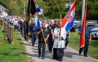 Slika od Obilježena 81. obljetnica stradanja Zrinjana