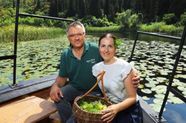 Slika od Posjetili smo mjesto blizu mora, a potpuno ‘drugačije‘: u carstvu lopoča uživali smo u riječnom safariju, žabama…