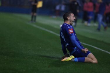 Slika od Povezivalo ga se s povratkom u Hajduk, baš su na toj poziciji Bijeli tanki, ali na kraju je otišao u drugu ligu