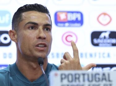 Slika od Ronaldo: Ispisali smo povijest, jedna milijarda pratitelja!