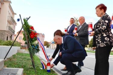 Slika od U Pakracu obilježena 33. godišnjica najhumanije akcije u Domovinskom ratu