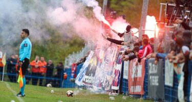 Slika od Uoči utakmice Hajduka u Kupu mrtav pijan ušao na stadion i galamio. Priveden je