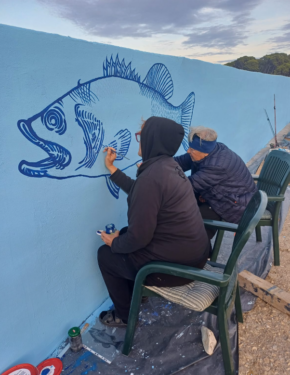 Slika od Veliki mural u Batalaži posvećen morskoj flori i fauni, u stvaranju ovog umjetničkog djela sudjeluju brojni slikari, ali i lokalna zajednica