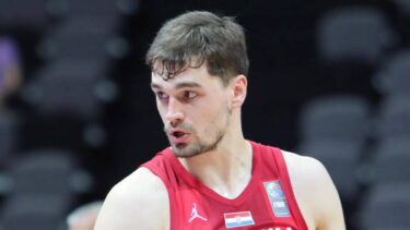 Slika od VIDEO Hezonja dobio isključenje na prijateljskoj utakmici nakon što je eruptirao na suca…