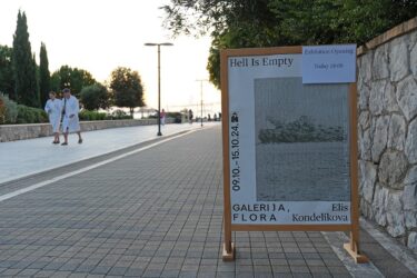 Slika od [FOTO] GALERIJA FLORA Izložba ‘Hell is empty’ češke fotografkinje