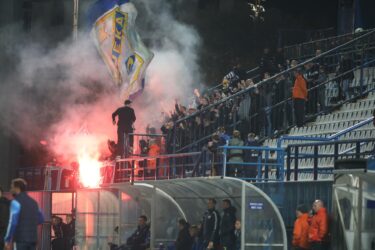 Slika od Hajduk dobio neočekivanu meč loptu za ‘prvi set‘ prvenstva, Rijeku je još težeg udarca spornom odlukom spasio sudac