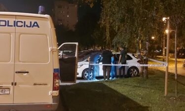 Slika od Propucani auto i staklo na Domu zdravlja na Knežiji? Vlasnica: U šoku sam