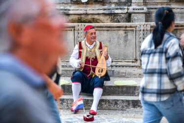 Slika od SUNČANA NEDJELJNA ŠPICA Početak listopada provodimo uz šetnje i kavice