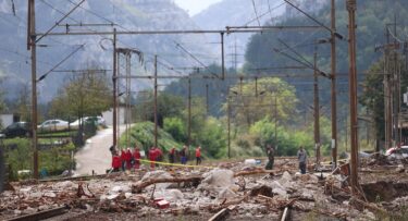 Slika od Tijela poginulih u Jablanici neće biti pokopana sve dok se ne završi potraga