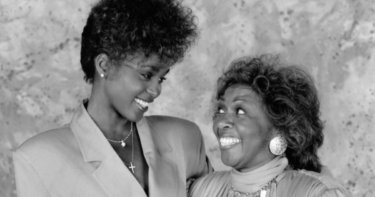 Slika od Umrla Cissy Houston, dobitnica Grammyja i majka neprežaljene Whitney