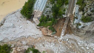 Slika od VIDEO Vozač kamiona za dlaku izbjegao smrt u Jablanici: Ispred mene je cesta nestala u sekundi