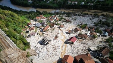 Slika od Žena iz Jablanice ostala bez brata, sestre, snahe i bratića. Uništena joj i kuća